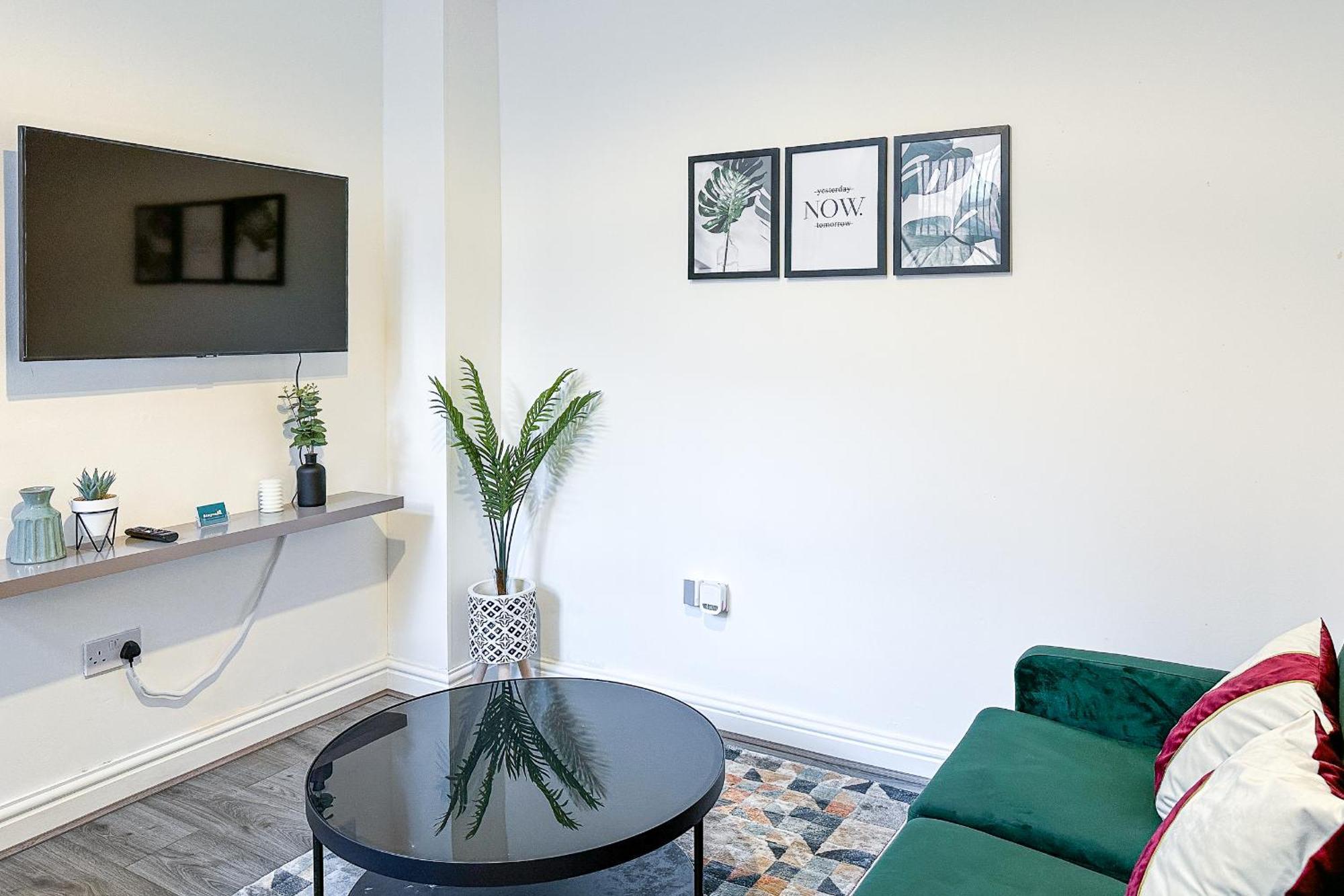 Stylish Ensuite Room - Superfast Wi-Fi 250Mbps Manchester Esterno foto